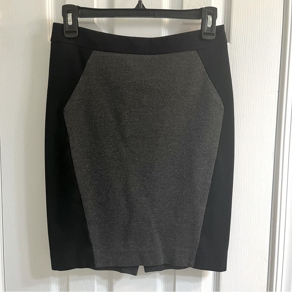 LOFT Fitted Charcoal and Black Pencil Skirt Size 00